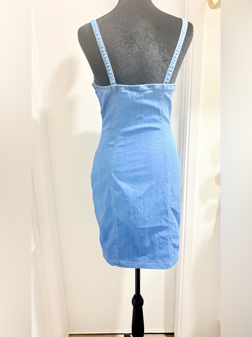 NWOT Haute Monde Light Blue Denim Zip-Front Bodycon Mini Dress - Picture 3 of 8